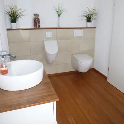Bambusparkett im Badezimmer:  